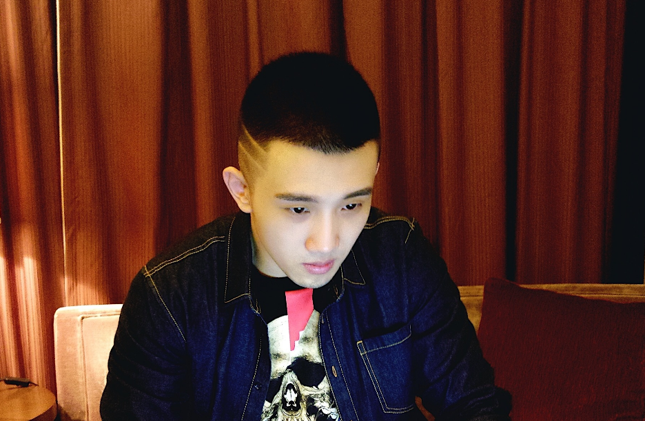 绝地求生队主教练发声，誓言带队登顶