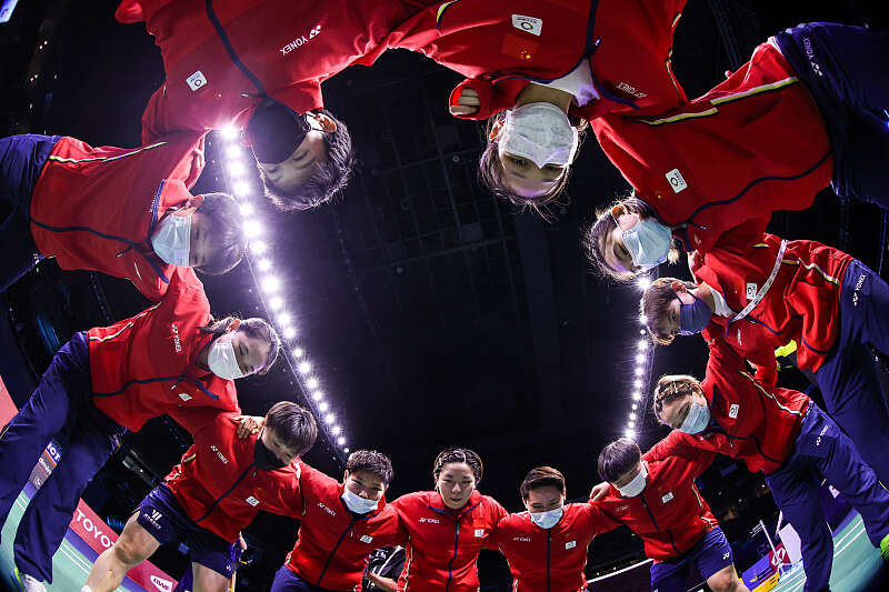 中国队鏖战韩国队，波尔点燃赛场