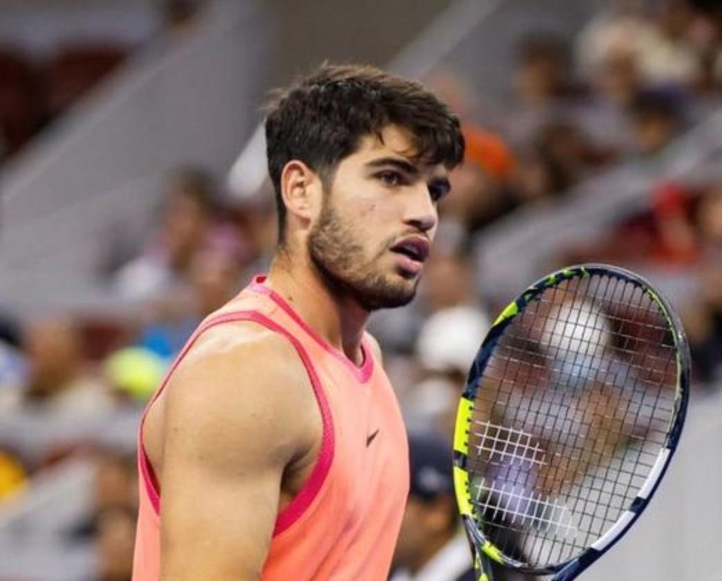 关于ATP总决赛翻盘法网，阿尔卡拉斯惊艳四座的信息