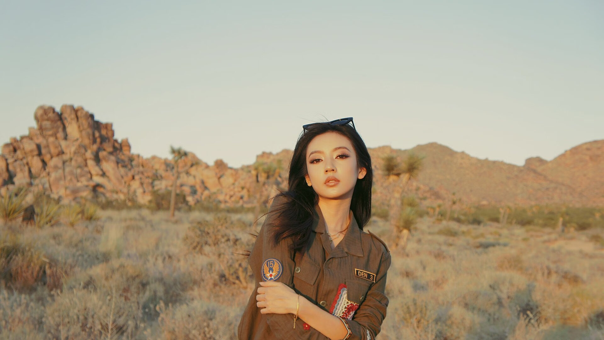 在虚构的边线,当凯恩的幽灵击穿洪都拉斯的黄昏