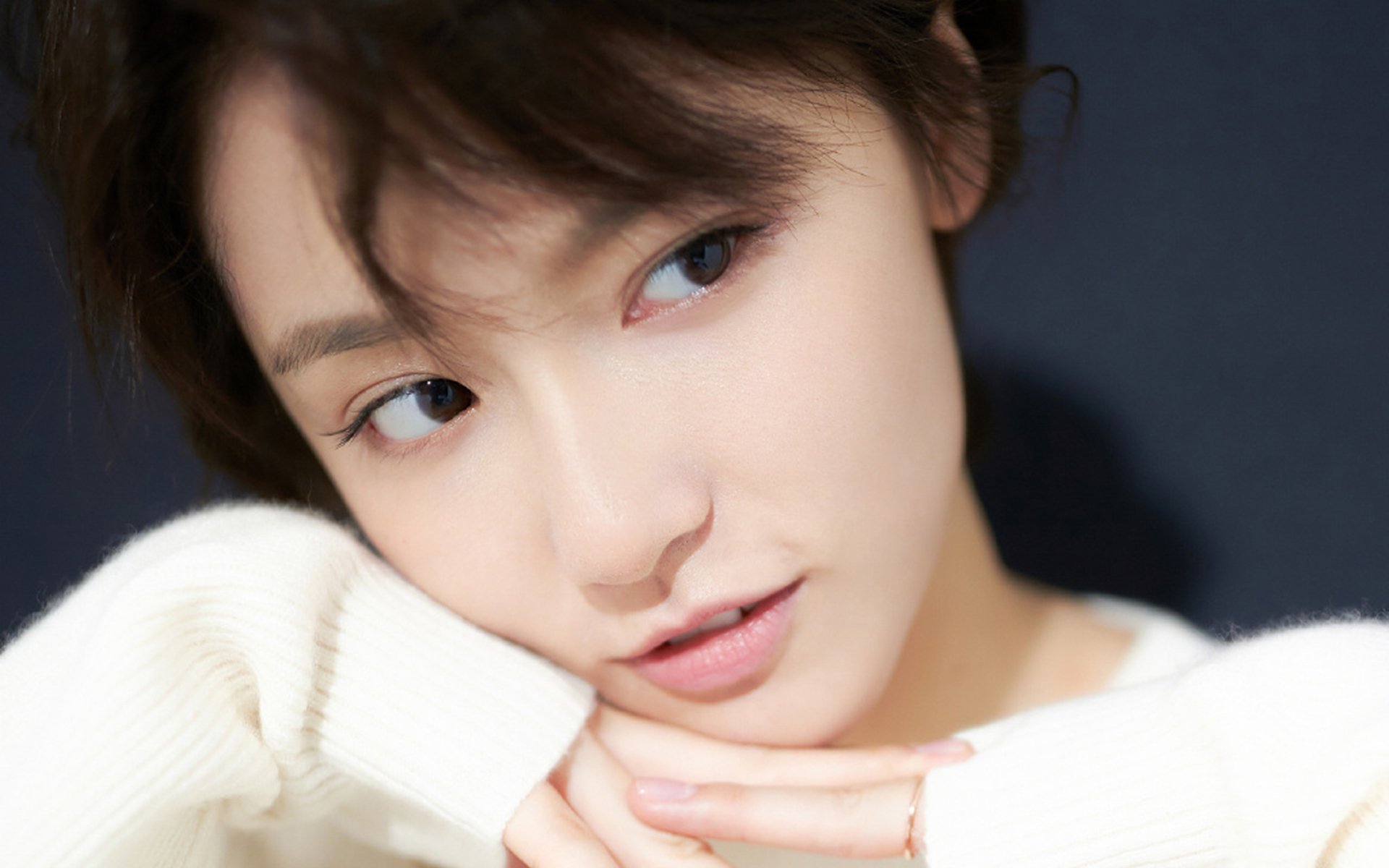 弗拉霍维奇爆发的暗影,利物浦的奥地利式防守哲学如何在双线战场完成锁死?