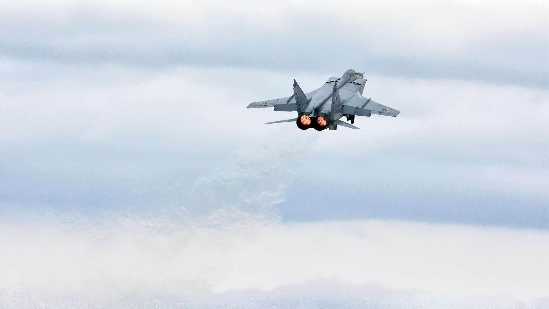 非典型巨星之夜，当切特用反常规的方式改写季后赛剧本